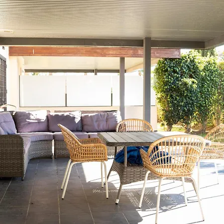 Casa Ameena * 埃斯特波纳